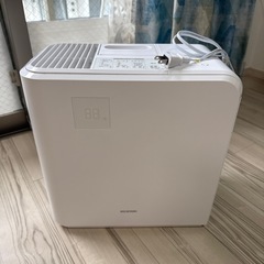 加湿器 アイリスオーヤマ HVH-500R1 ホワイト（フィルタ...