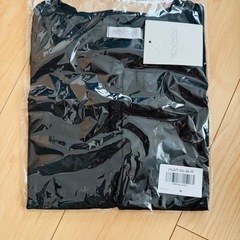 フレンチスリーブTシャツ新品未開封の画像