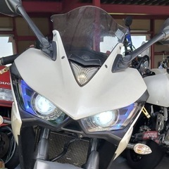 YZF-R25 プロジェクター HID ヘッドライトの画像