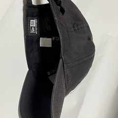 ✨定番人気✨ New Era 9FORTY NYキャップ ブラック × ホワイトの画像