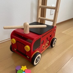 手押し車　ウォーカー＆ライド消防車 エデュテ 知育玩具