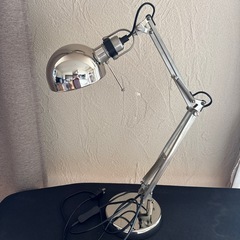IKEA イケア　デスクランプ