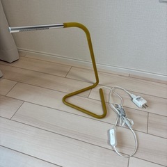 IKEA デスクスタンド
