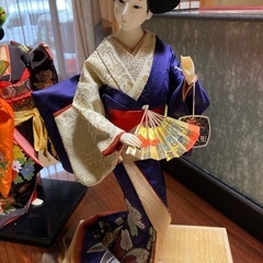 人形2体の画像