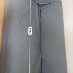 ライトグレー　三人掛けソファの画像