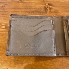 IL BISONTE（イルビゾンテ） グレージュ 財布　本革 レザーウォレット の画像
