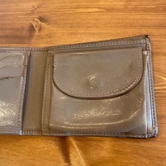 IL BISONTE（イルビゾンテ） グレージュ 財布　本革 レザーウォレット の画像