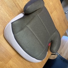 ジュニアシート　ブースターシート　　中古