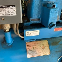 コンプレッサー　明治　GH-1A 59ℓ 800 kPa ホース　動作品　清掃　空気入れ　ボール　圧力 の画像