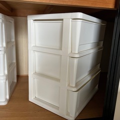 よくある衣装ケース ３段 横長の画像