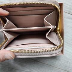 「新品未使用」MIU MIU ミュウミュウ マテラッセ レザー 折り財布の画像