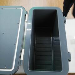 ☆ドリーム荒牧店☆☆ジモティー割引有☆ ミニテーブルにもなるクーラーボックスの画像