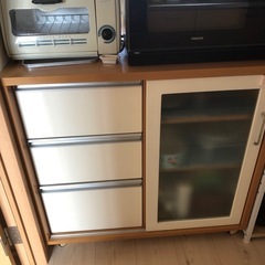 キャスター付カウンター　背面ディスプレイ用棚有