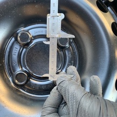 【VW】アップ UP! 純正ホイールカバー(スチールホイール付き) 14x5J 4-100 +35 ハブ57.1 2本 VWフォルクスワーゲンの画像