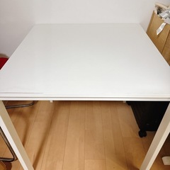 IKEA正方形テーブル