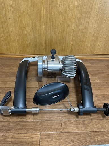 固定ローラー台GIANT CYCLOTRON FLUID ST