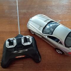 ベンツのラジコンカー(中古)