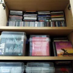 私の所有している自宅のCDやレコードを一部除いて全て売却します。...