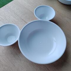 【美品】3皿おまとめミッキー型プラスチック皿[ホワイト]の画像