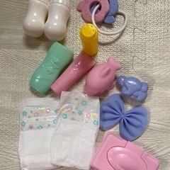 💚新品未使用 お人形/ 小物セット🖤の画像