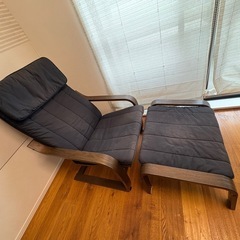 値下げ！IKEAイケア　POANGポエング　オットマンとセットで　の画像
