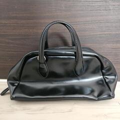 黒ハンドバッグ兼ショルダーバッグ