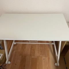 デスク&チェアー