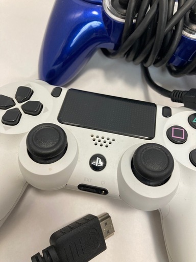 USED品 PS4 CUH-1200A コントローラー×3 IOデータの通販 by