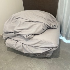 マットレス、布団、枕の画像