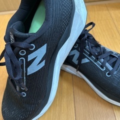 美品　ランニングスニーカー24.5センチの画像