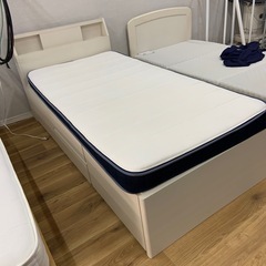 シングルベット　引き出し収納付き