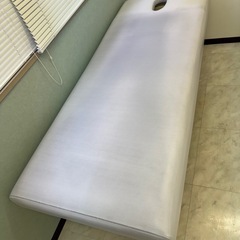 マッサージベッド