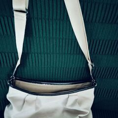 アニエスべー．ショルダーバックの画像