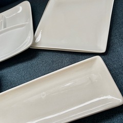 白い食器　陶器　ボウル　プレート　8点セットの画像