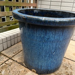陶器植木鉢（大型）の画像