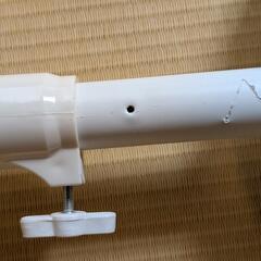 地震対策　つっぱり棒の画像