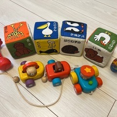 知育玩具色々　木製おもちゃ　カラカラ　シャリシャリ