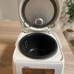 TOSHIBA RC-55K 炊飯器の画像