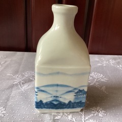 『未使用」雀の一輪挿し、角型花びんの画像