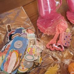キティちゃんティーカップままごとセットの画像