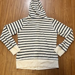 長袖パーカー　160㎝の画像