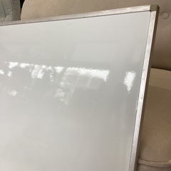 美原店　KOKUYO ホワイトボード　マグネット⚪︎ 壁掛け対応の画像