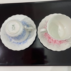 なるみ製のコーヒーカップとソーサー