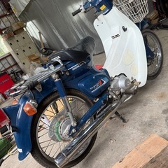 er34 4枚ドア　スカイライン　社外マフラーの画像