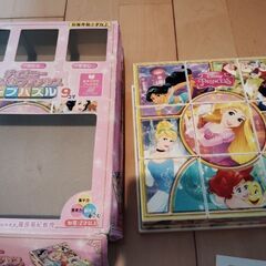 ディズニー　ステキなプリンセス　キューブパズル