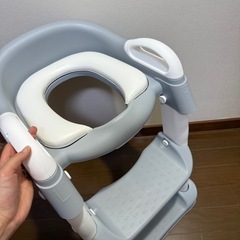 補助便座
の画像