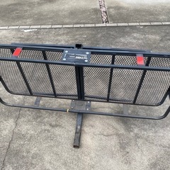 CURT ヒッチキャリア　跳ね上げ可能
