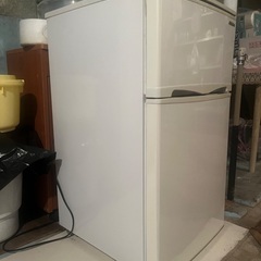 アビデラックス　家庭用冷蔵庫の画像
