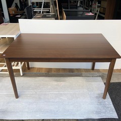 ダイニングテーブル