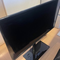 40型テレビ(TVスタンド＋リモコン付き)